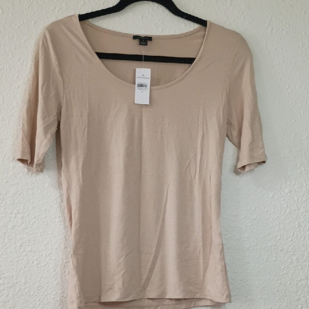 Ann Taylor Light Beige Short Sleeve Top